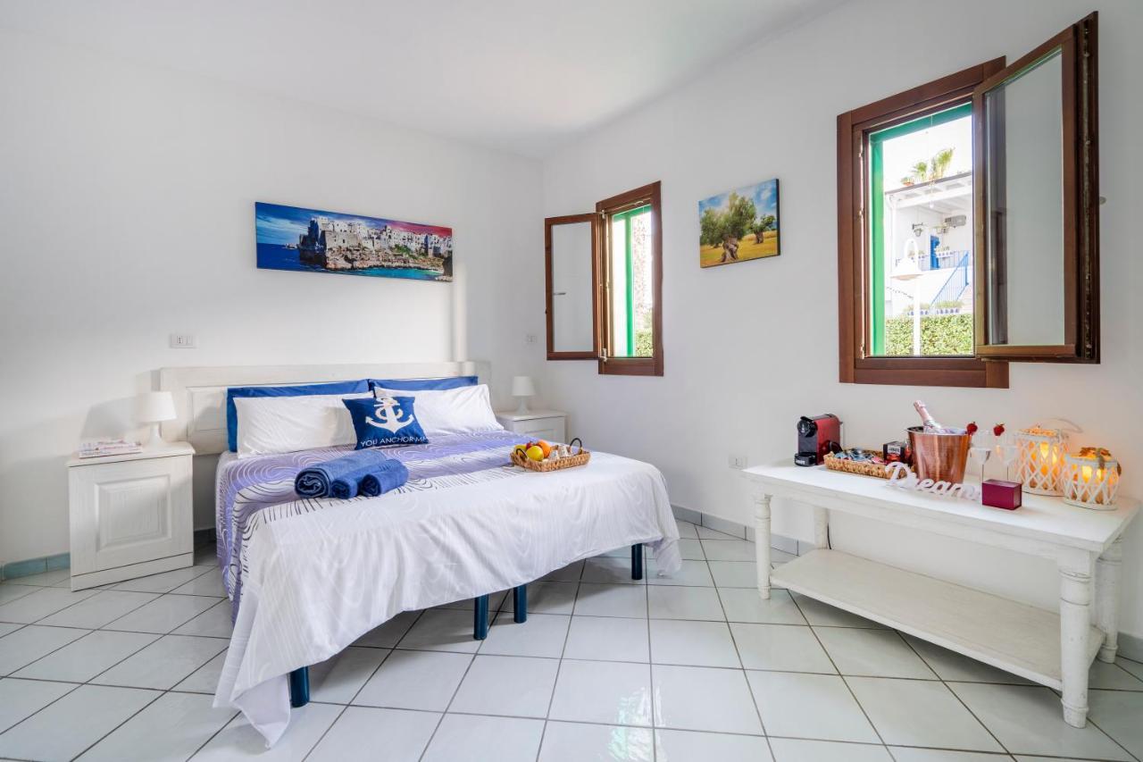 Le Tre Sirene Bed & Breakfast Porto Cesareo Exterior photo